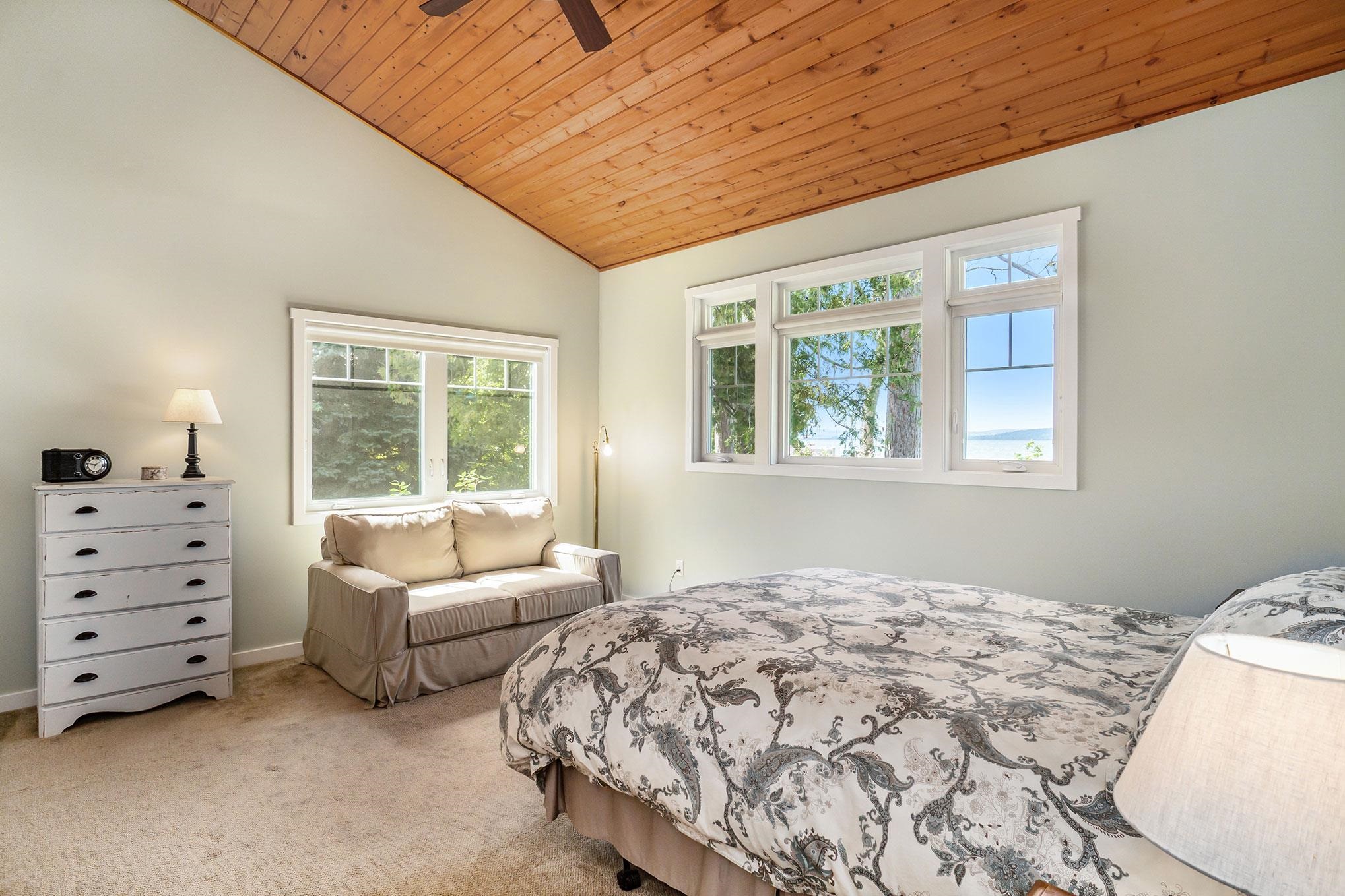8950 South Sunnyview Road Traverse City, MI 49684 - Photo 34 of 46 1904594-33.JPG