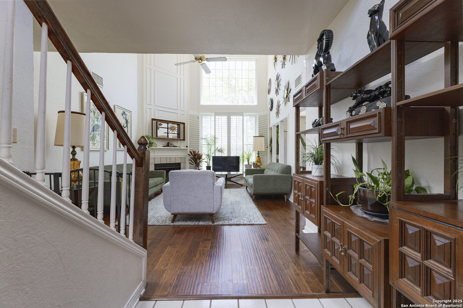 922 Hedgestone Drive San Antonio, TX 78258 - Photo 5 of 40 a living room with furniture and a potted plant