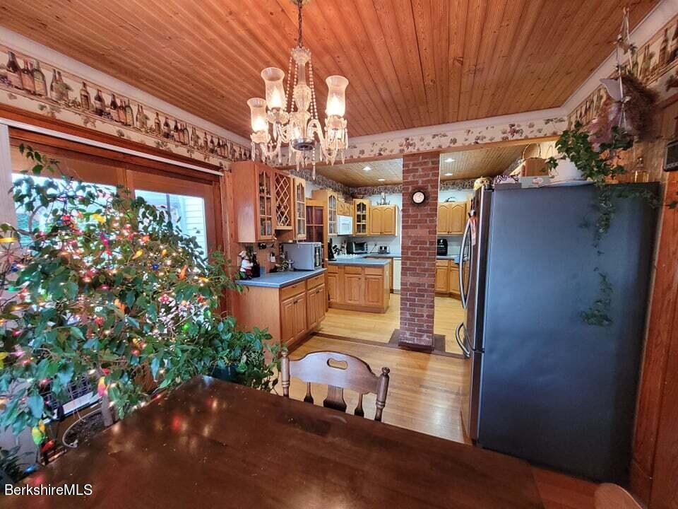 102 Notch Road North Adams, MA 01247 - Photo 11 of 32 Kitchen Photo 4