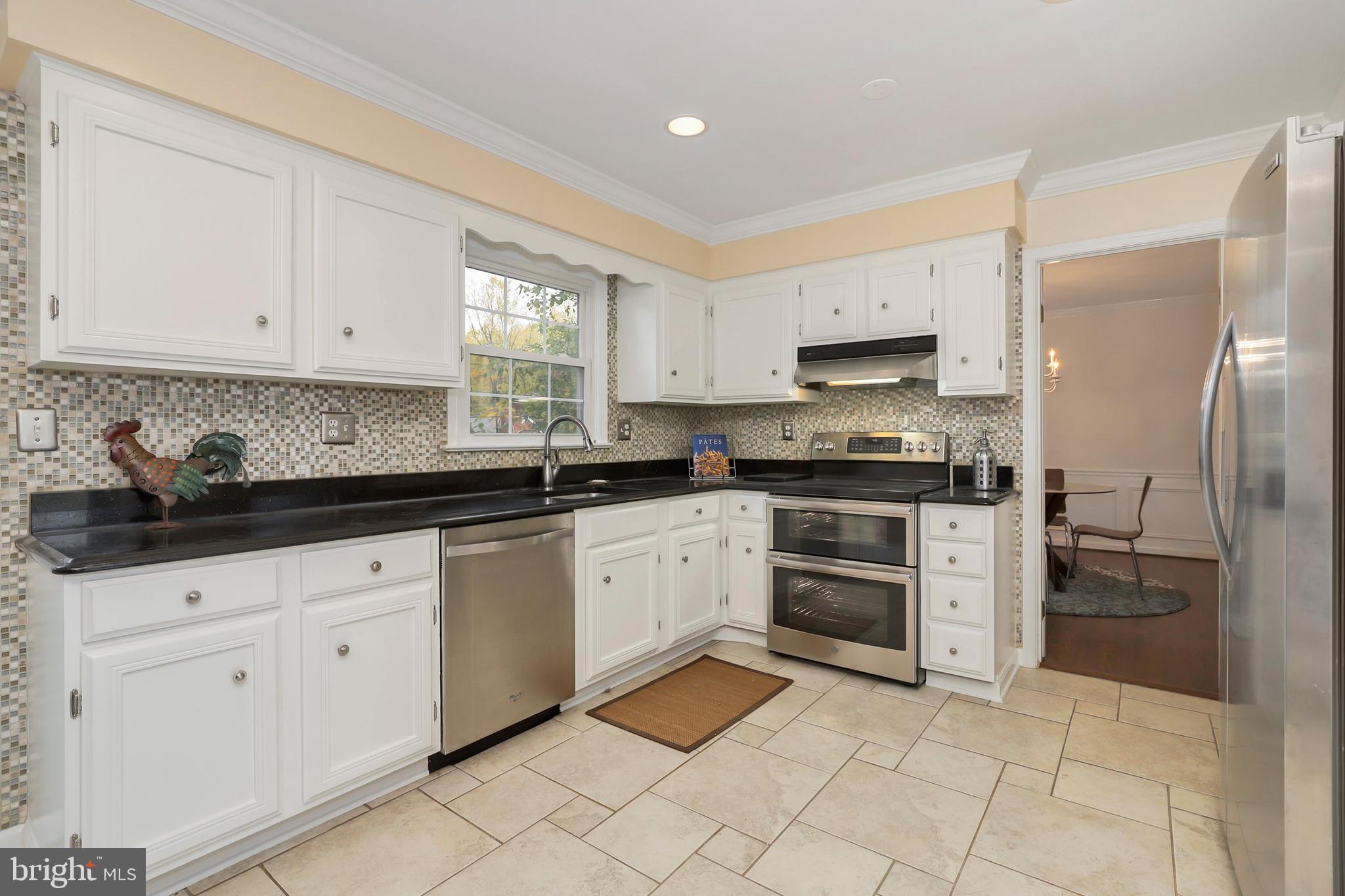 1854 Kirby Road McLean, VA 22101 - Photo 12 of 61