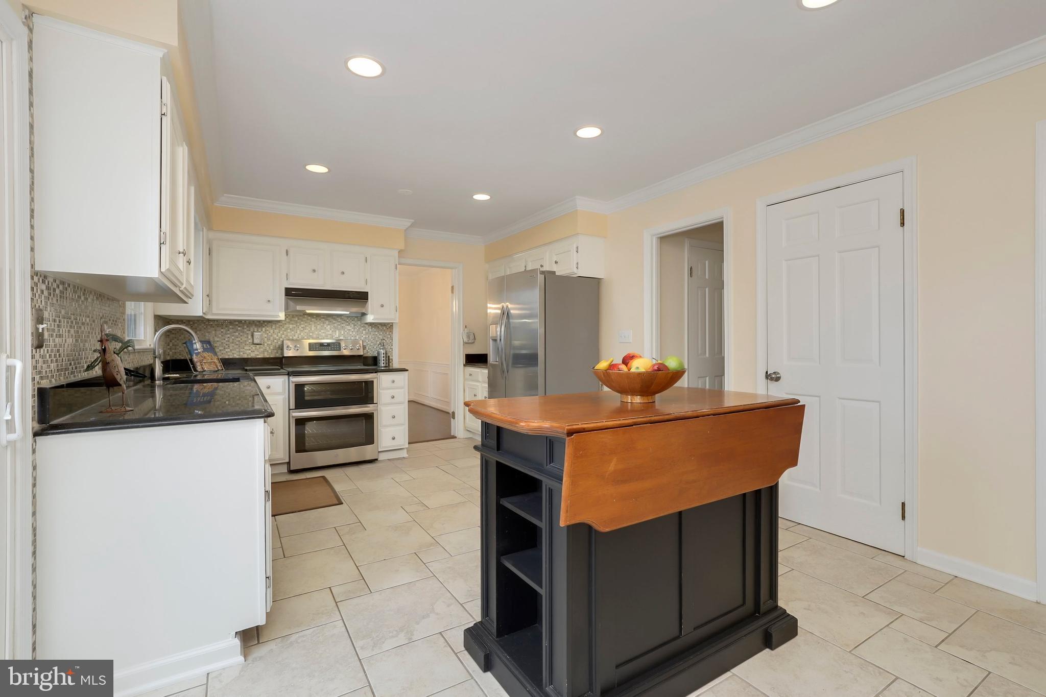 1854 Kirby Road McLean, VA 22101 - Photo 15 of 61