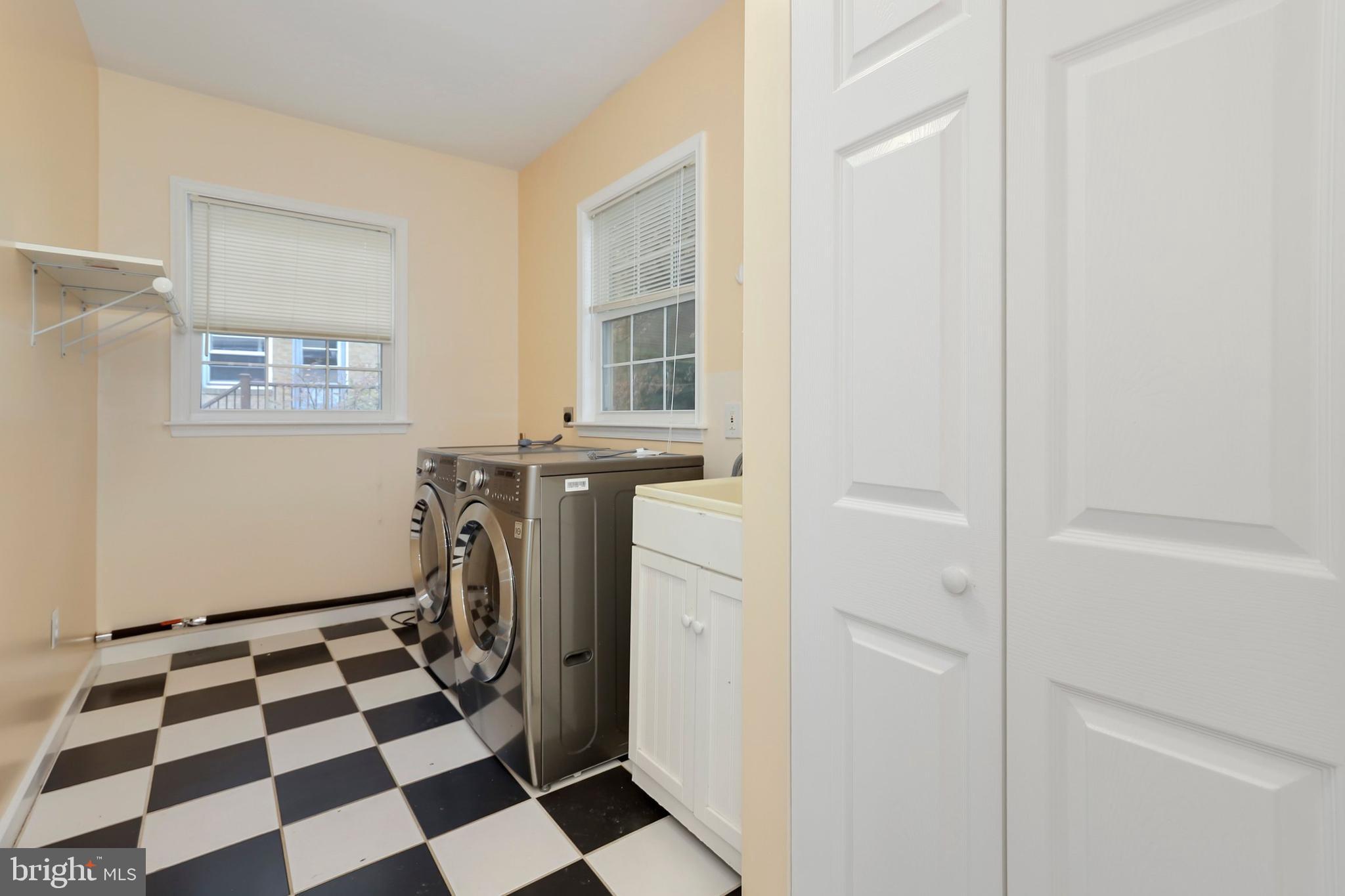 1854 Kirby Road McLean, VA 22101 - Photo 6 of 61
