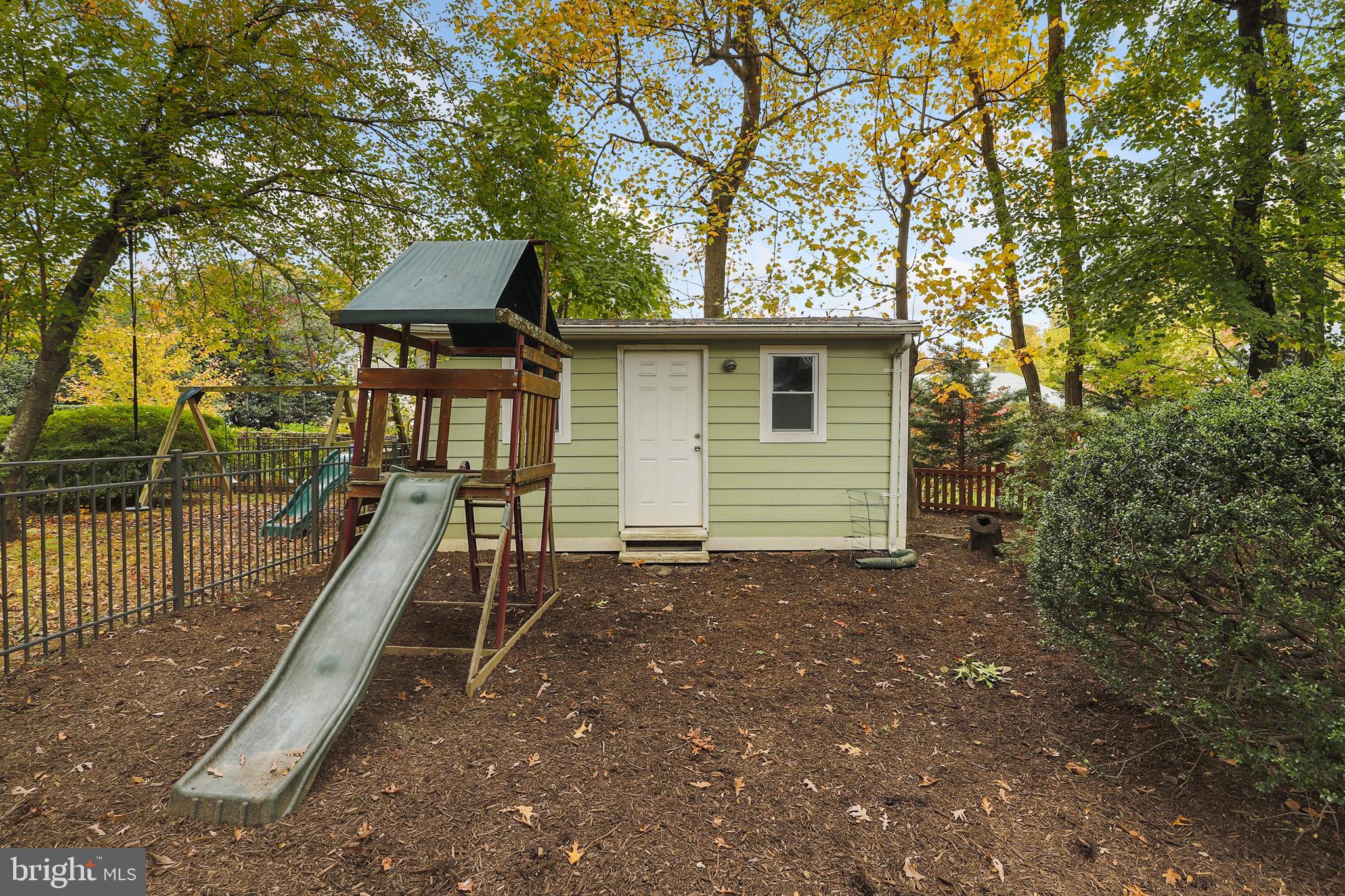 1854 Kirby Road McLean, VA 22101 - Photo 57 of 61