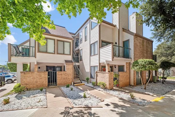 $100,000 | 2310 Bamboo Drive, Unit J207, Arlington, TX 76006