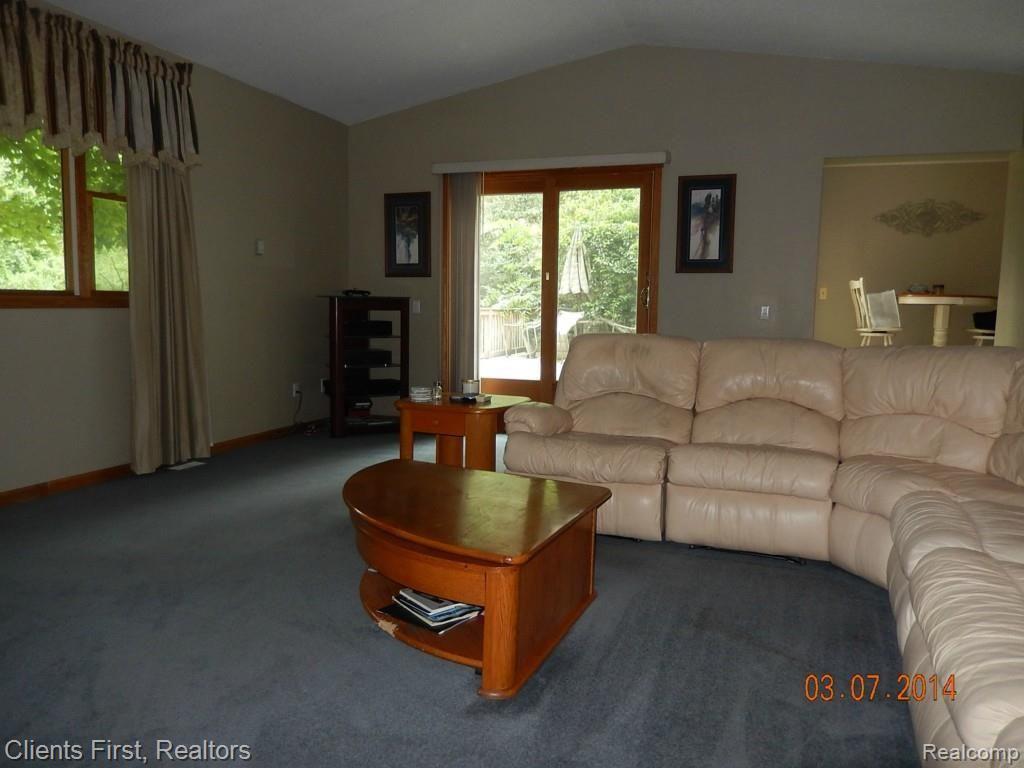 18781 Hannan Road New Boston, MI 48164 - Photo 28 of 48 DSCN3659.jpg