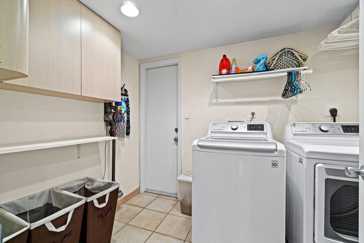 1251 Southwest 17th Street Boca Raton, FL 33486 - Photo 9 of 29 013-1251Southwest17thStreet-BocaRaton-FL