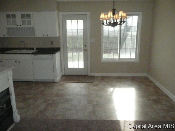 3900 Marie Drive Springfield, IL 62707 - Photo 4 of 11