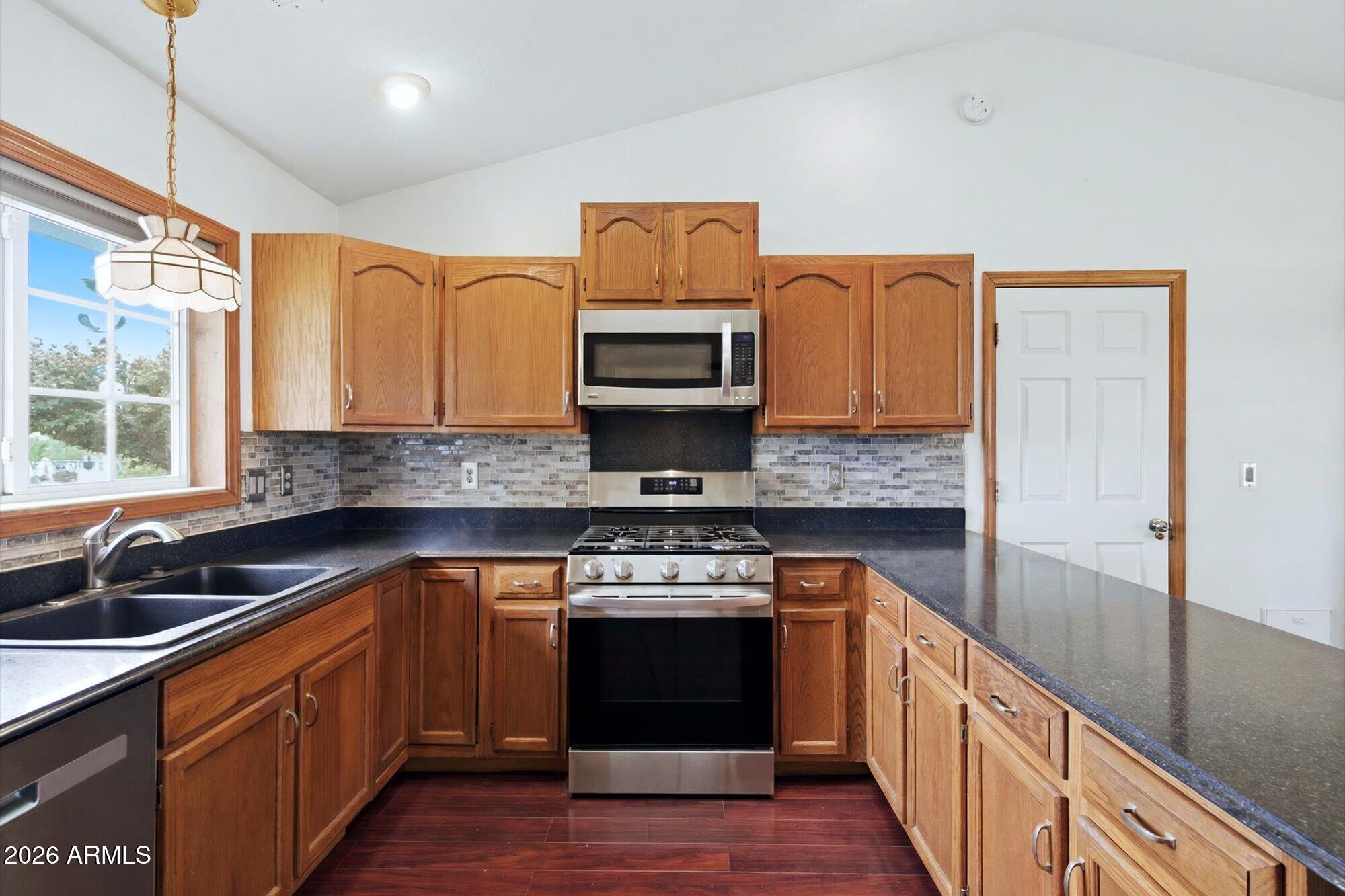 8415 Yakima Road Flagstaff, AZ 86004 - Photo 8 of 36 08-128206561