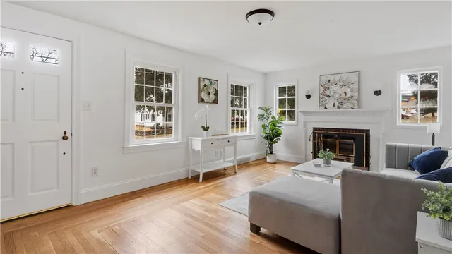 $525,000 | 2 Reservoir Avenue, Johnston, RI 02919