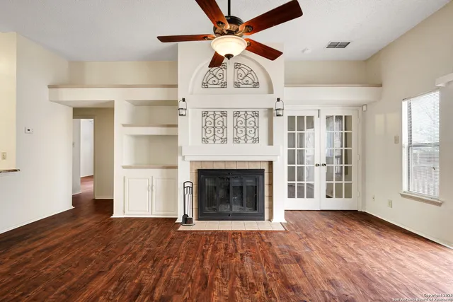 $2,135 | 13003 Beacon Park Drive, San Antonio, TX 78249