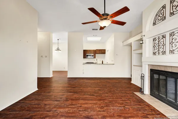 $1,700 | 13003 Beacon Park Drive, San Antonio, TX 78249