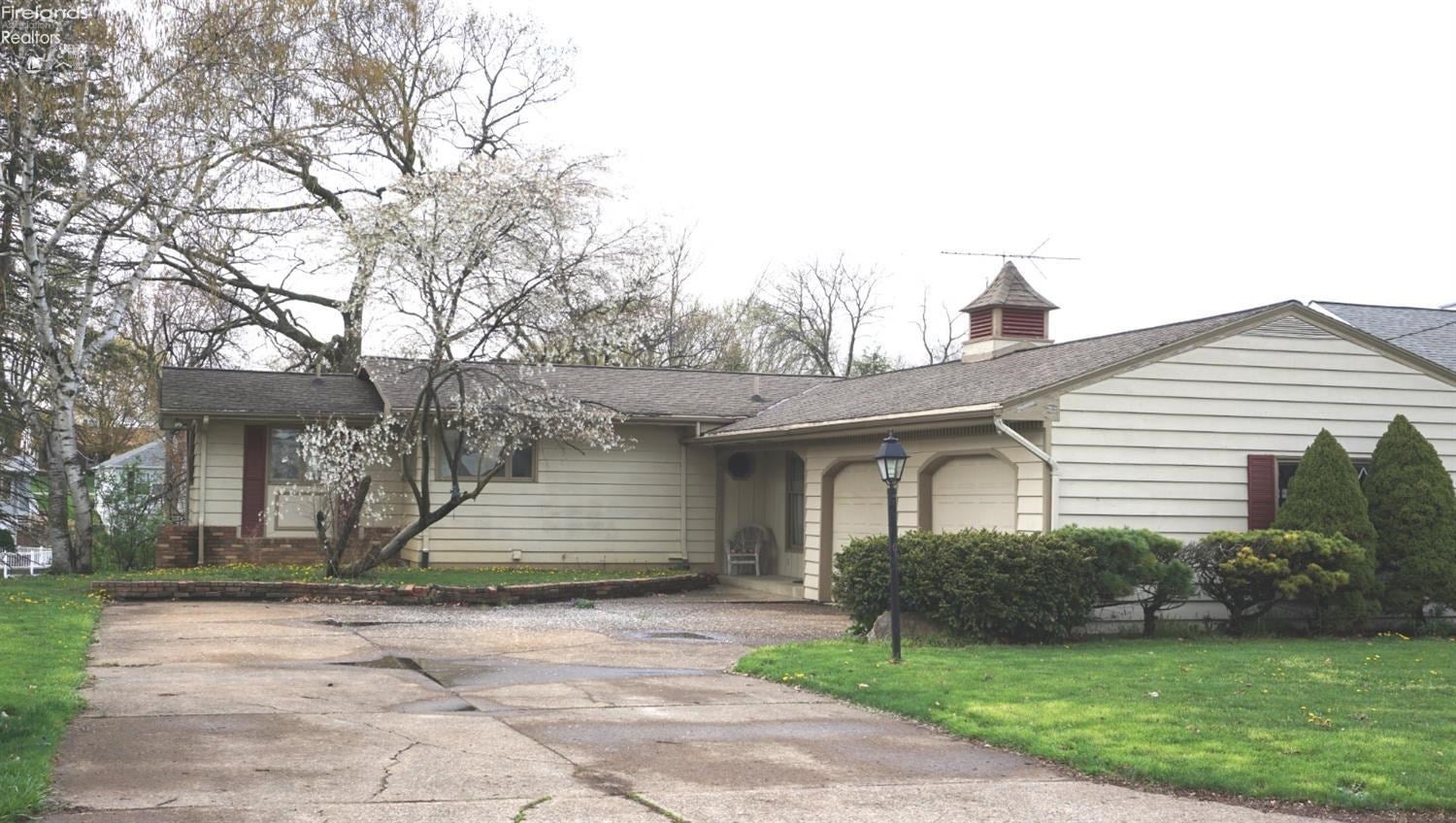 1213 Riverside Drive Huron, OH 44839 - Photo 1 of 55 Gallery Image 1
