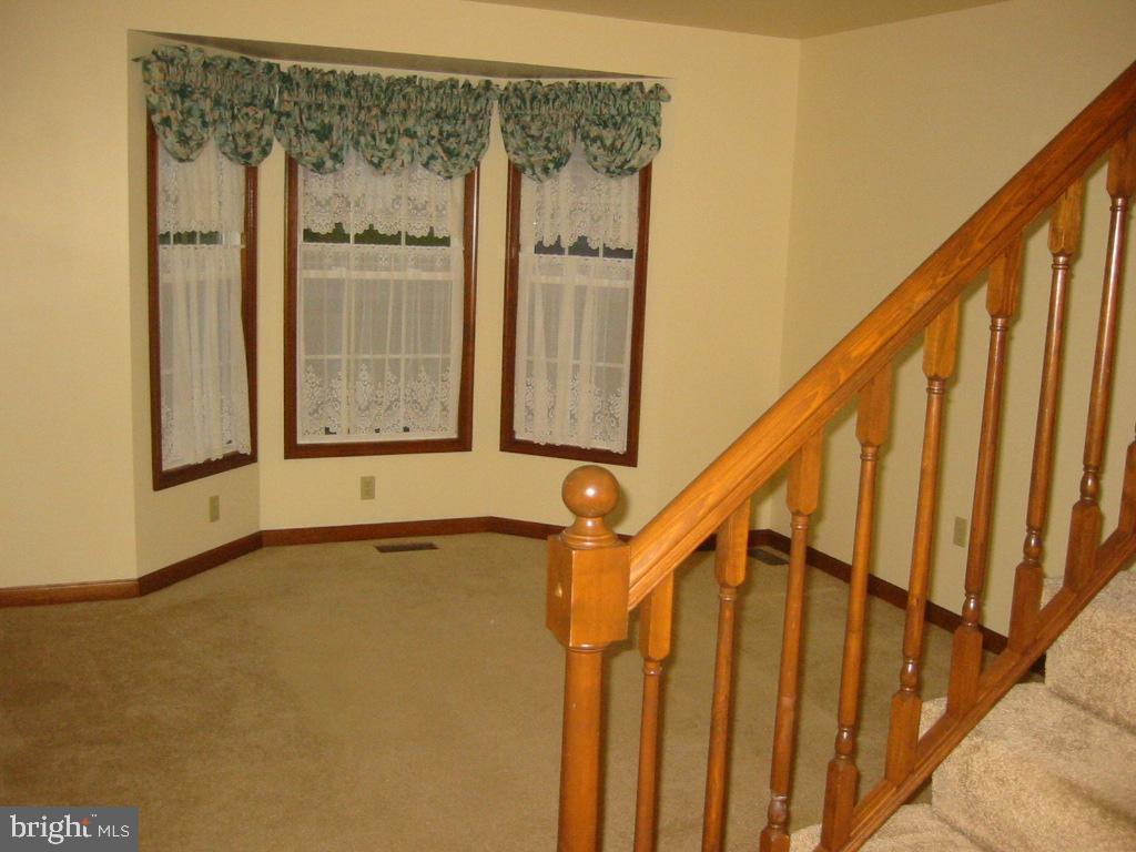 548 Old Farm Road Palmyra, PA 17078 - Photo 2 of 13 Gallery Image 2
