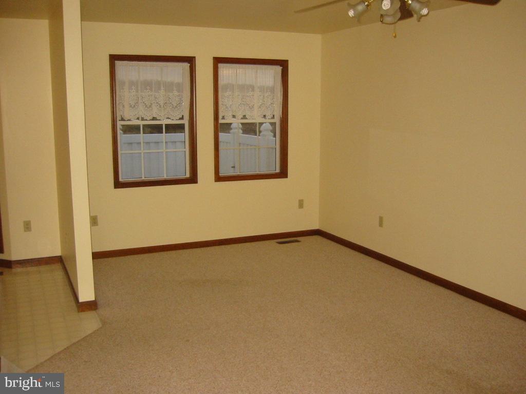 548 Old Farm Road Palmyra, PA 17078 - Photo 9 of 13 Gallery Image 9