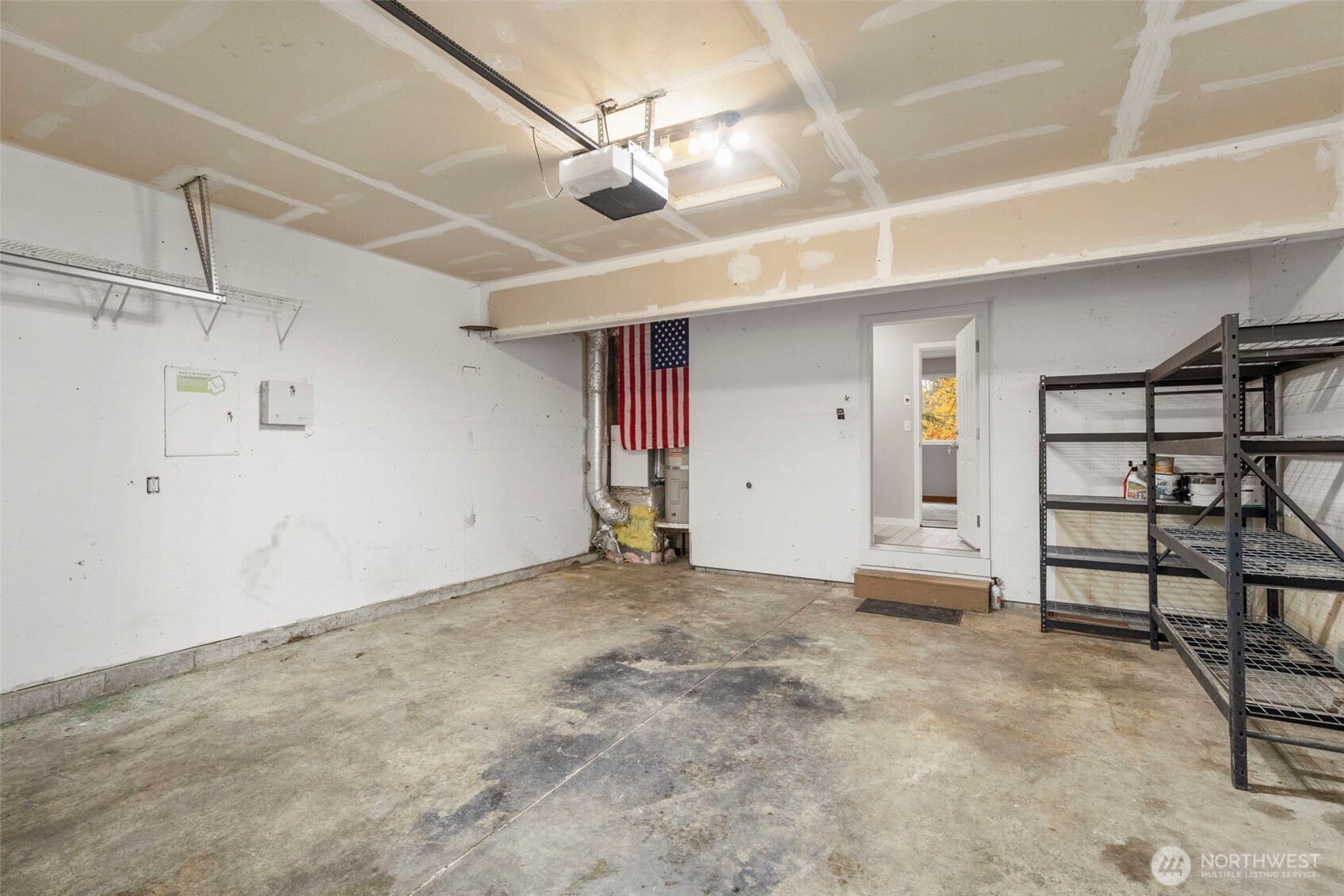 7506 353rd Street South Roy, WA 98580 - Photo 30 of 38 en view interior of a house