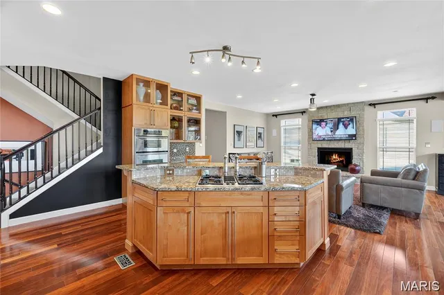 $799,900 | 24 Towerbridge Place, St. Charles, MO 63303