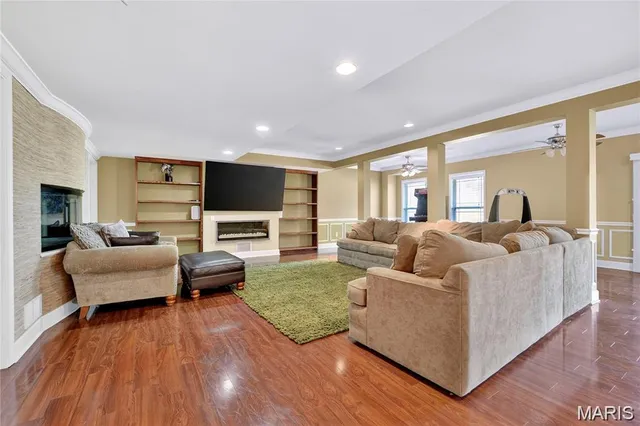 $799,900 | 24 Towerbridge Place, St. Charles, MO 63303