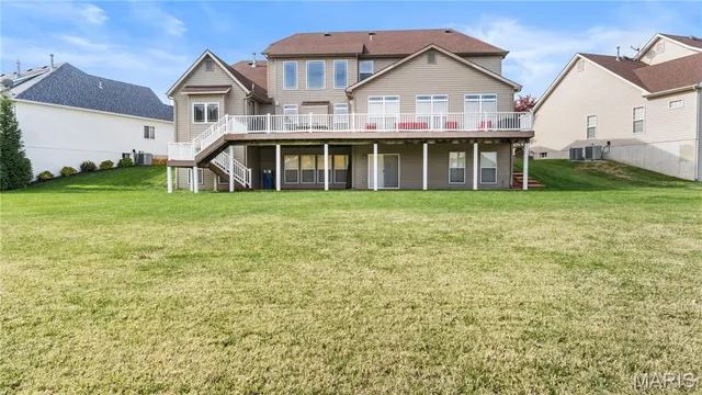 $799,900 | 24 Towerbridge Place, St. Charles, MO 63303