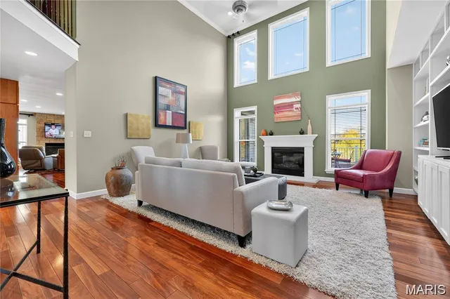 $799,900 | 24 Towerbridge Place, St. Charles, MO 63303