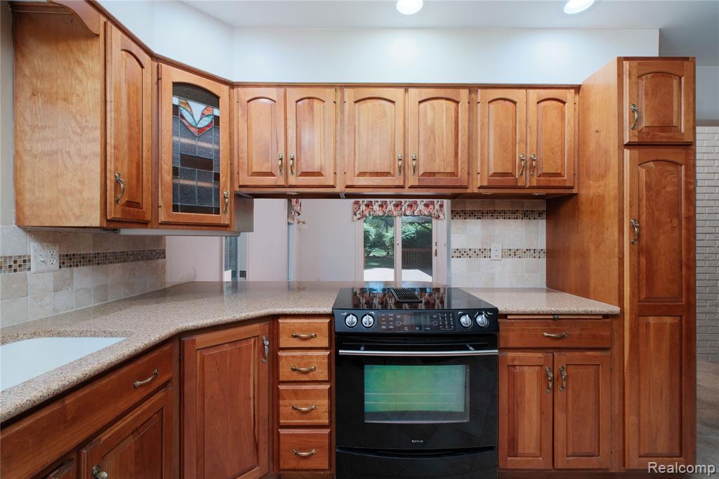 11050 Wealthy Lane Romeo, MI 48065 - Photo 18 of 53