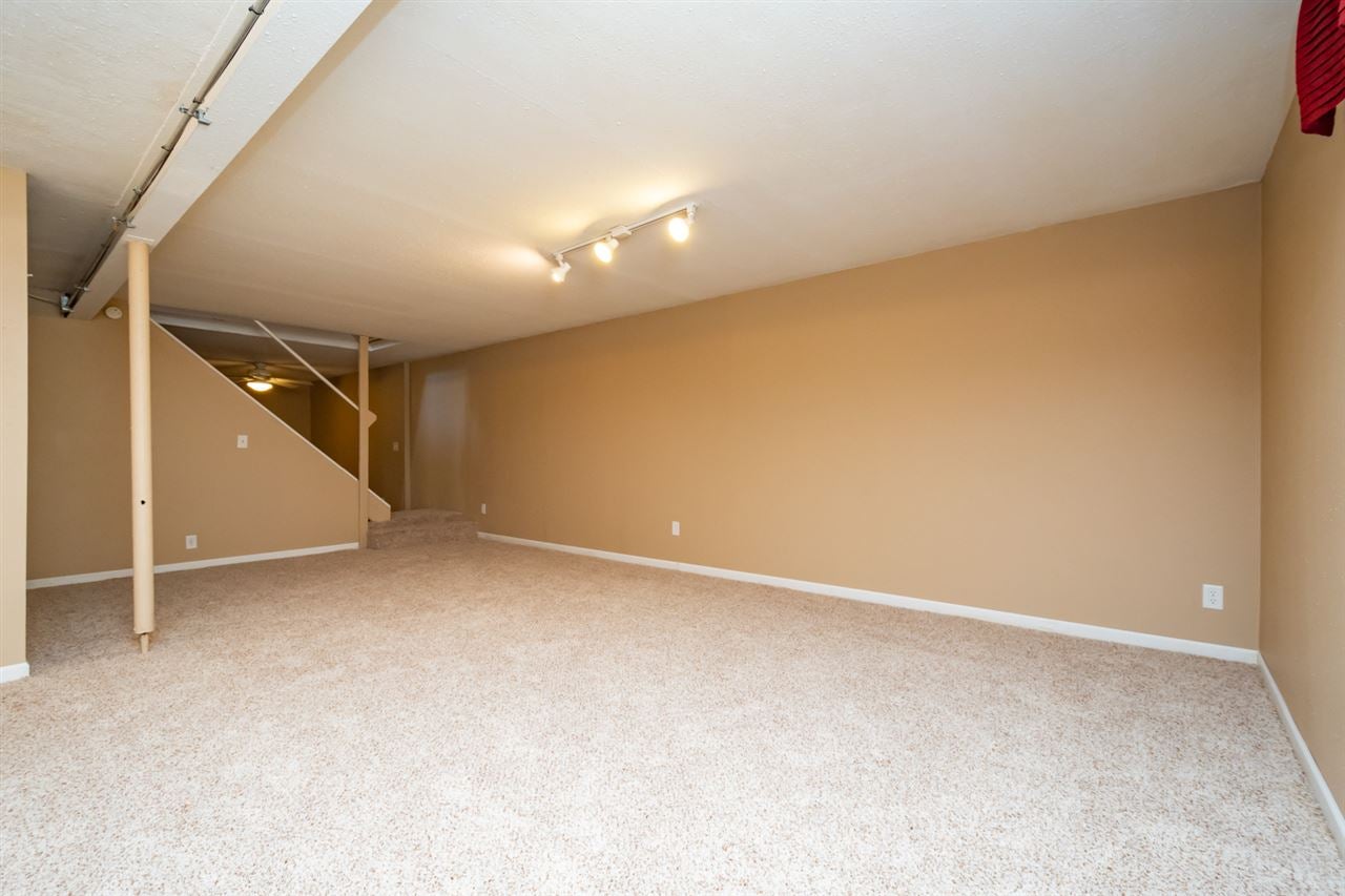 315 Daws Road Hiawatha, IA 52233 - Photo 20 of 30 Gallery Image 20