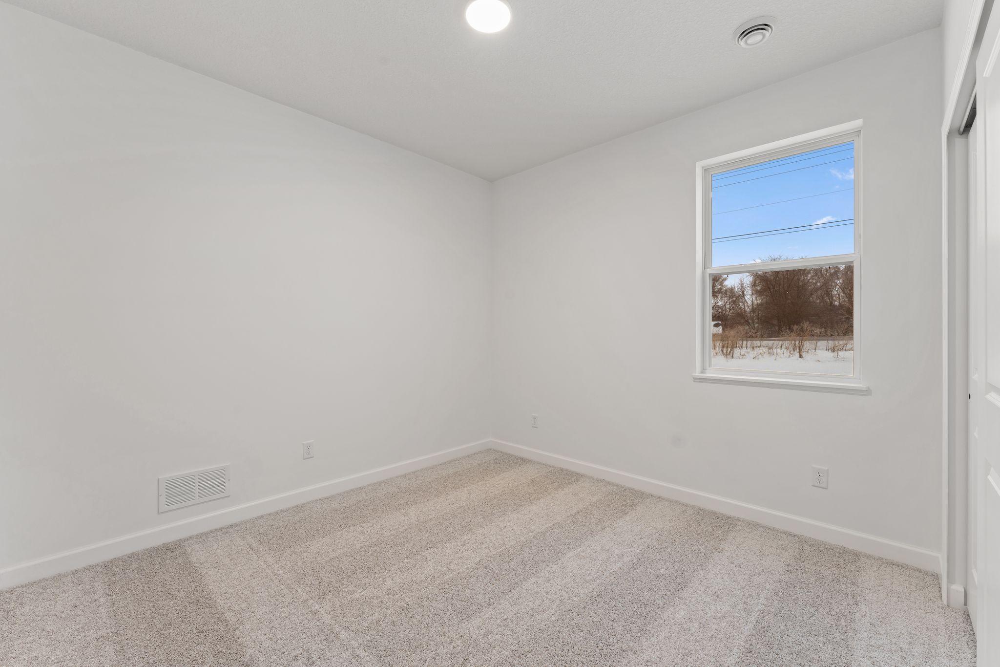 22372 Isla Way Rogers, MN 55374 - Photo 13 of 20