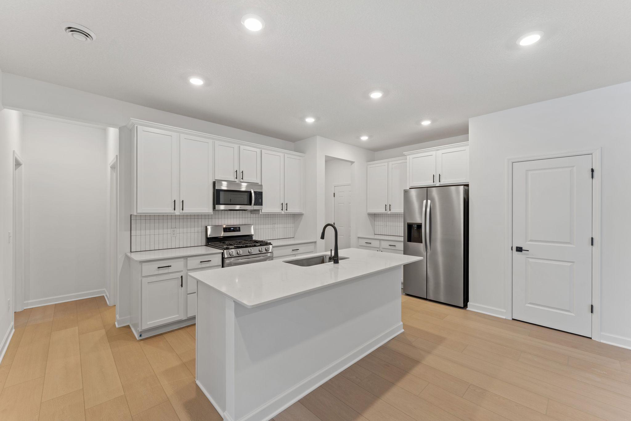 22372 Isla Way Rogers, MN 55374 - Photo 3 of 20