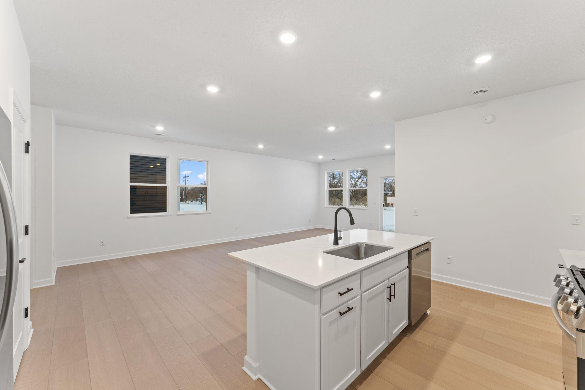 22372 Isla Way Rogers, MN 55374 - Photo 4 of 20