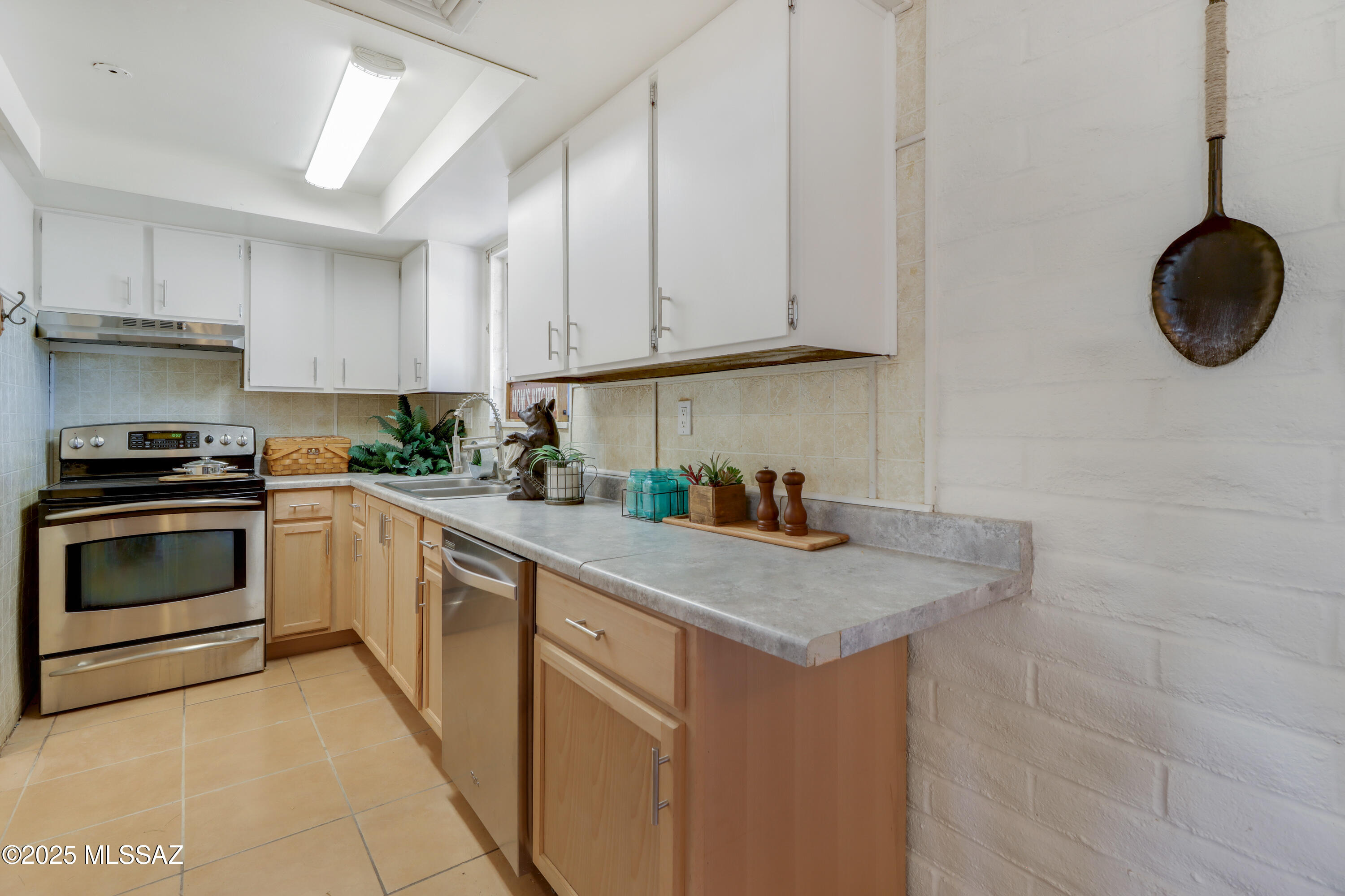 7602 East Stella Road Tucson, AZ 85730 - Photo 17 of 35 Gallery Image 17