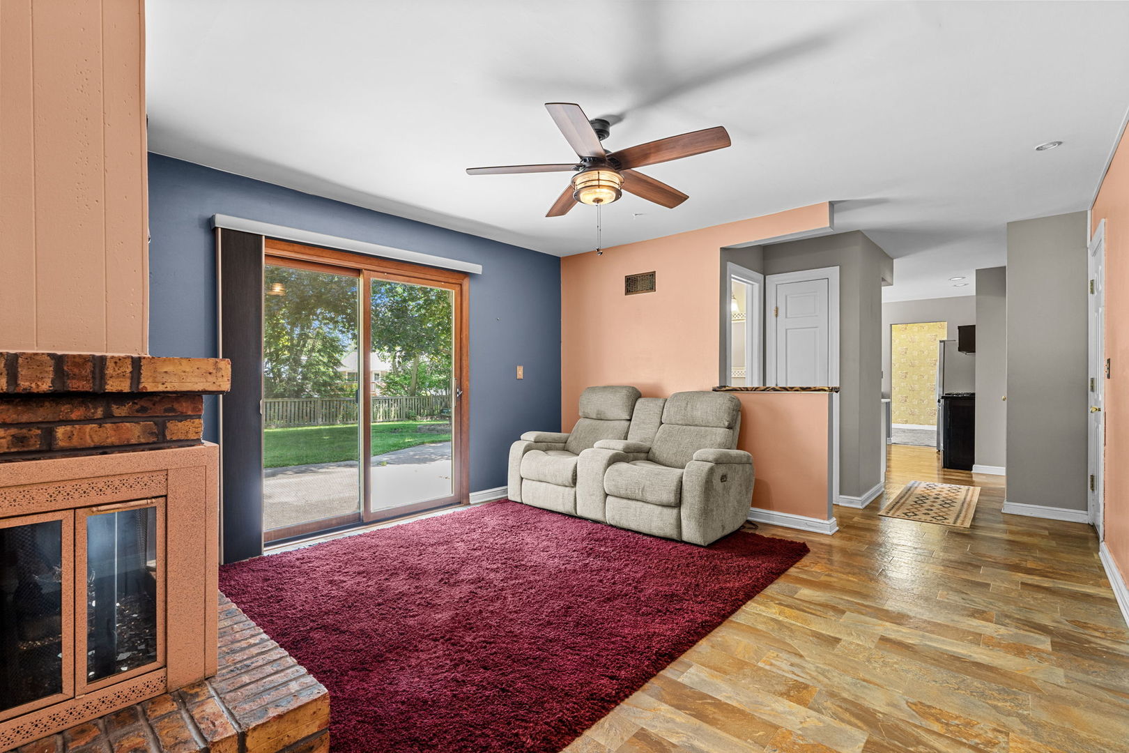 533 Beck Road Lindenhurst, IL 60046 - Photo 9 of 24
