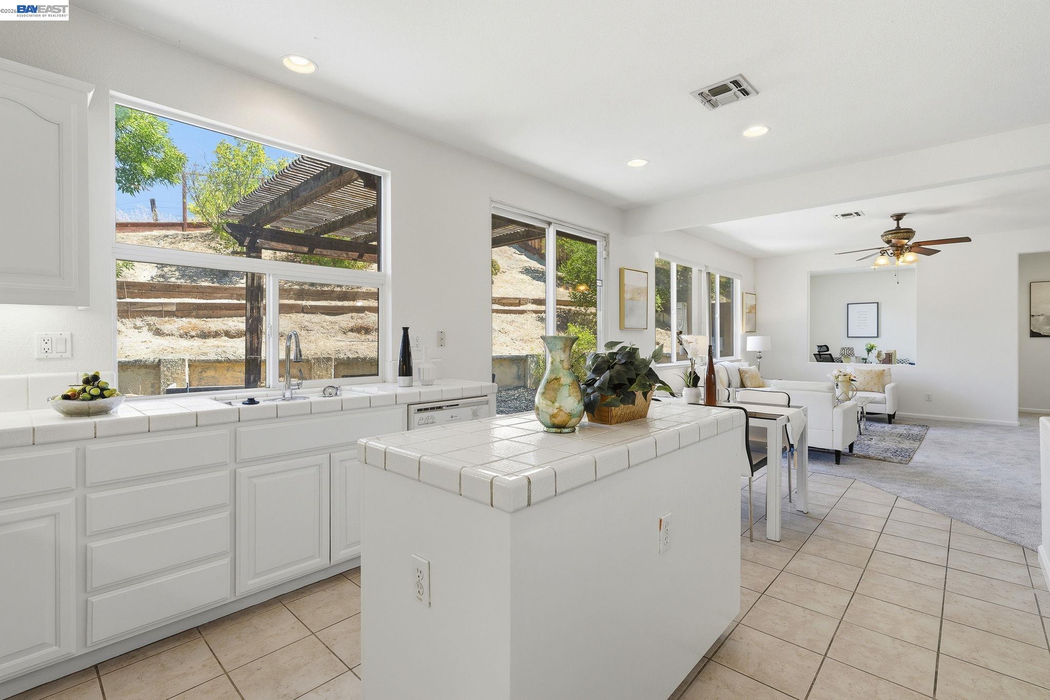 2627 Leopard Way Antioch, CA 94531 - Photo 17 of 56