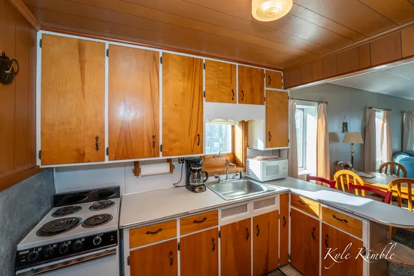 $1,250,000 | 104 West Houghton Lake Drive, Prudenville, MI 48651