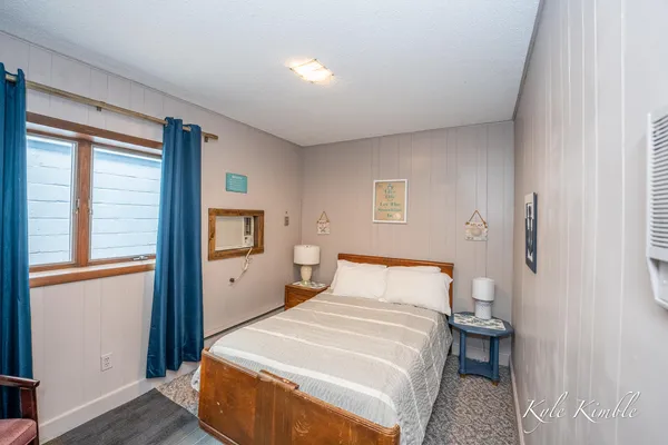 $1,250,000 | 104 West Houghton Lake Drive, Prudenville, MI 48651