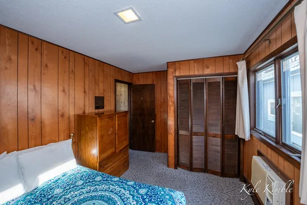 $1,250,000 | 104 West Houghton Lake Drive, Prudenville, MI 48651