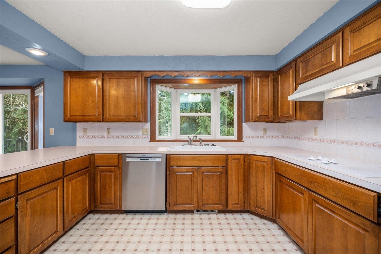 4722 East Lane Park Road Mead, WA 99021 - Photo 14 of 48