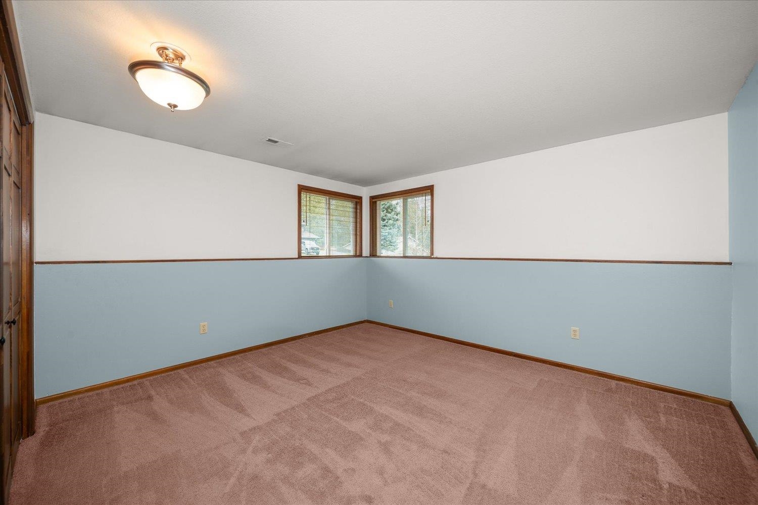 4722 East Lane Park Road Mead, WA 99021 - Photo 29 of 48