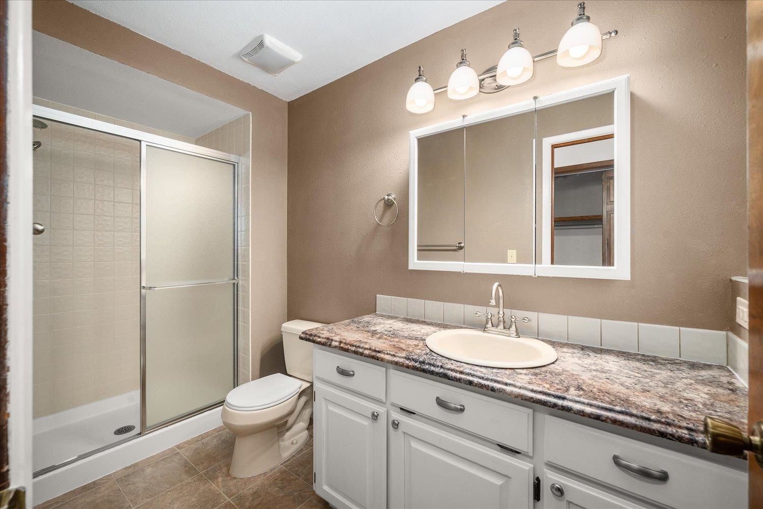 4722 East Lane Park Road Mead, WA 99021 - Photo 31 of 48