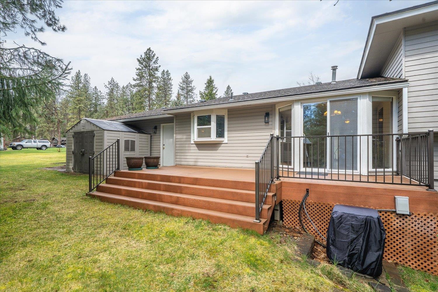 4722 East Lane Park Road Mead, WA 99021 - Photo 35 of 48
