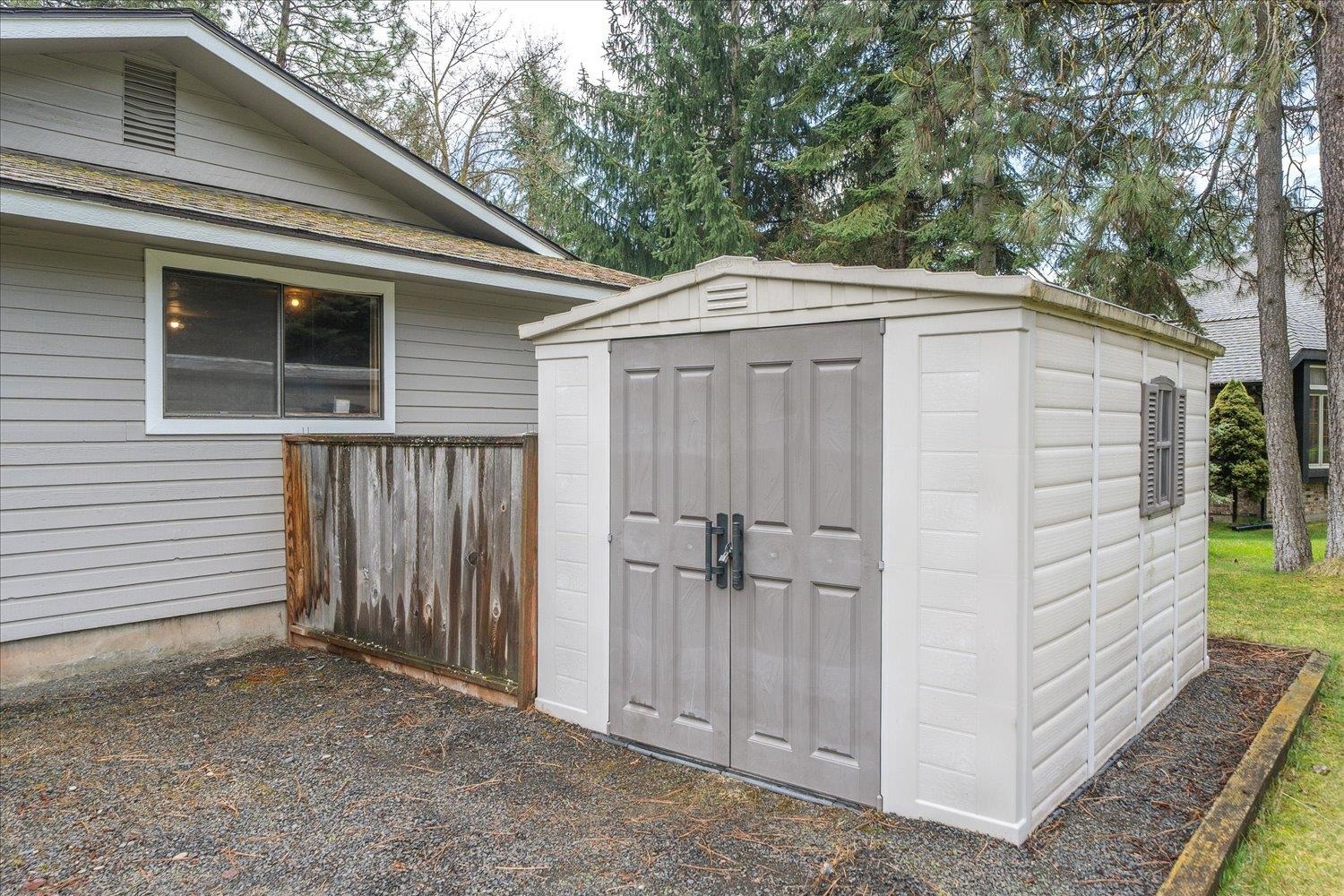 4722 East Lane Park Road Mead, WA 99021 - Photo 39 of 48