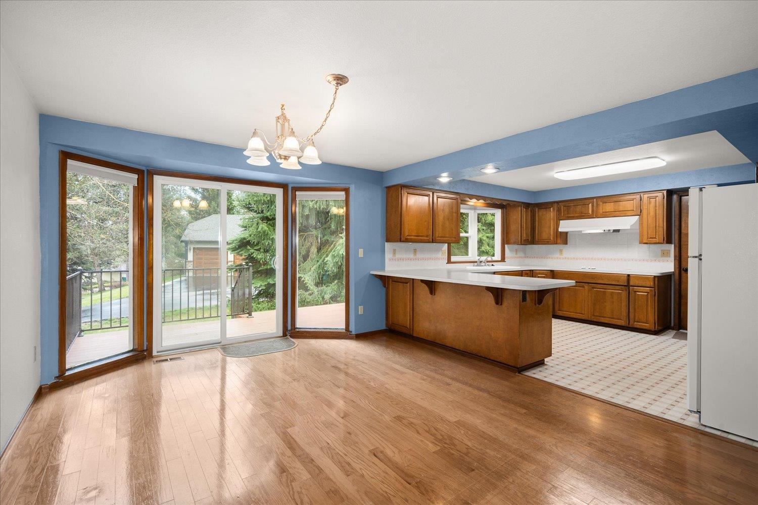 4722 East Lane Park Road Mead, WA 99021 - Photo 10 of 48