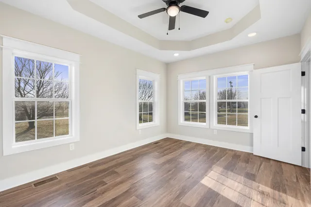 $369,900 | 1923 Highway 259, Portland, TN 37148