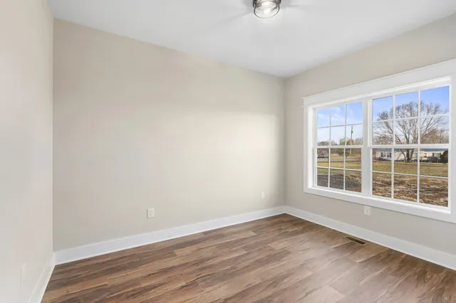 $369,900 | 1923 Highway 259, Portland, TN 37148