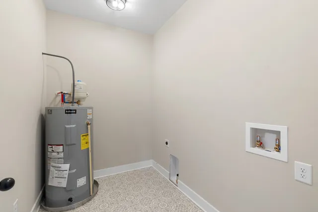 $369,900 | 1923 Highway 259, Portland, TN 37148