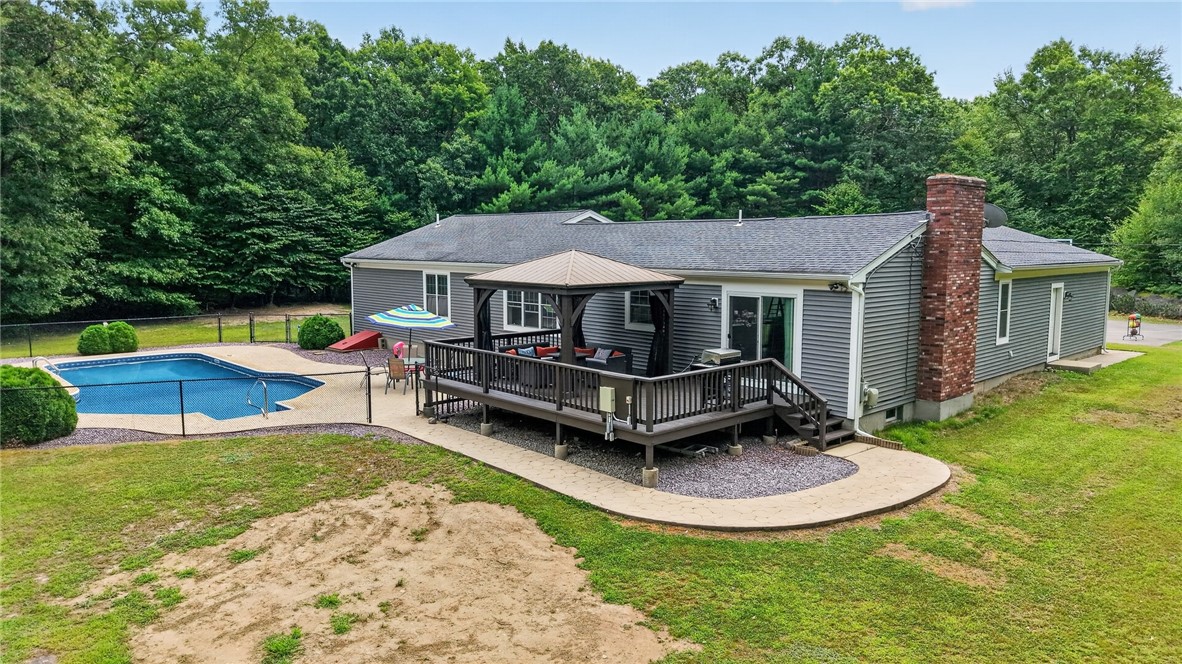 884 Reynolds Road Glocester, RI 02814 - Photo 8 of 17 Gallery Image 8