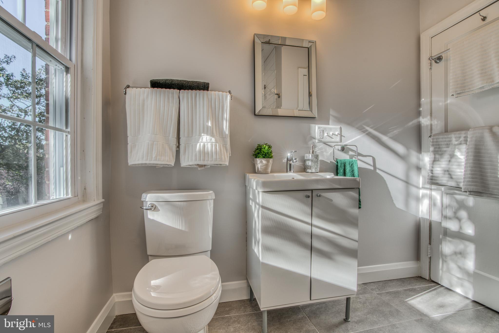 113 Brandon Road Baltimore, MD 21212 - Photo 14 of 27 Master bath