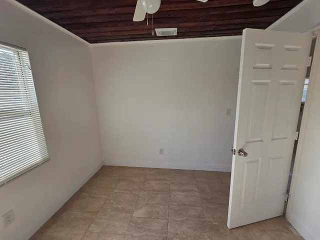 $269,000 | 908 West 5th Street, Riviera Beach, FL 33404