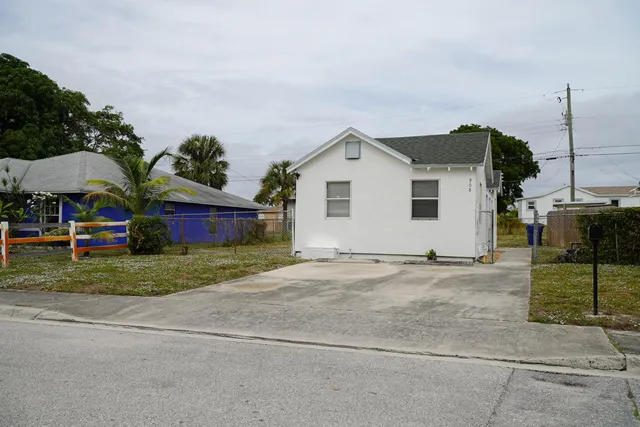 $269,000 | 908 West 5th Street, Riviera Beach, FL 33404
