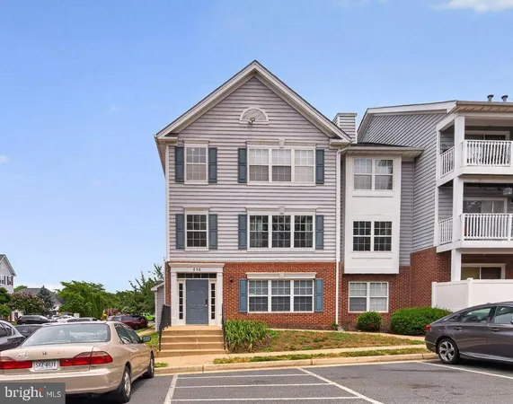$345,000 | 655 Constellation Square Southeast, Unit B, Leesburg, VA 20175