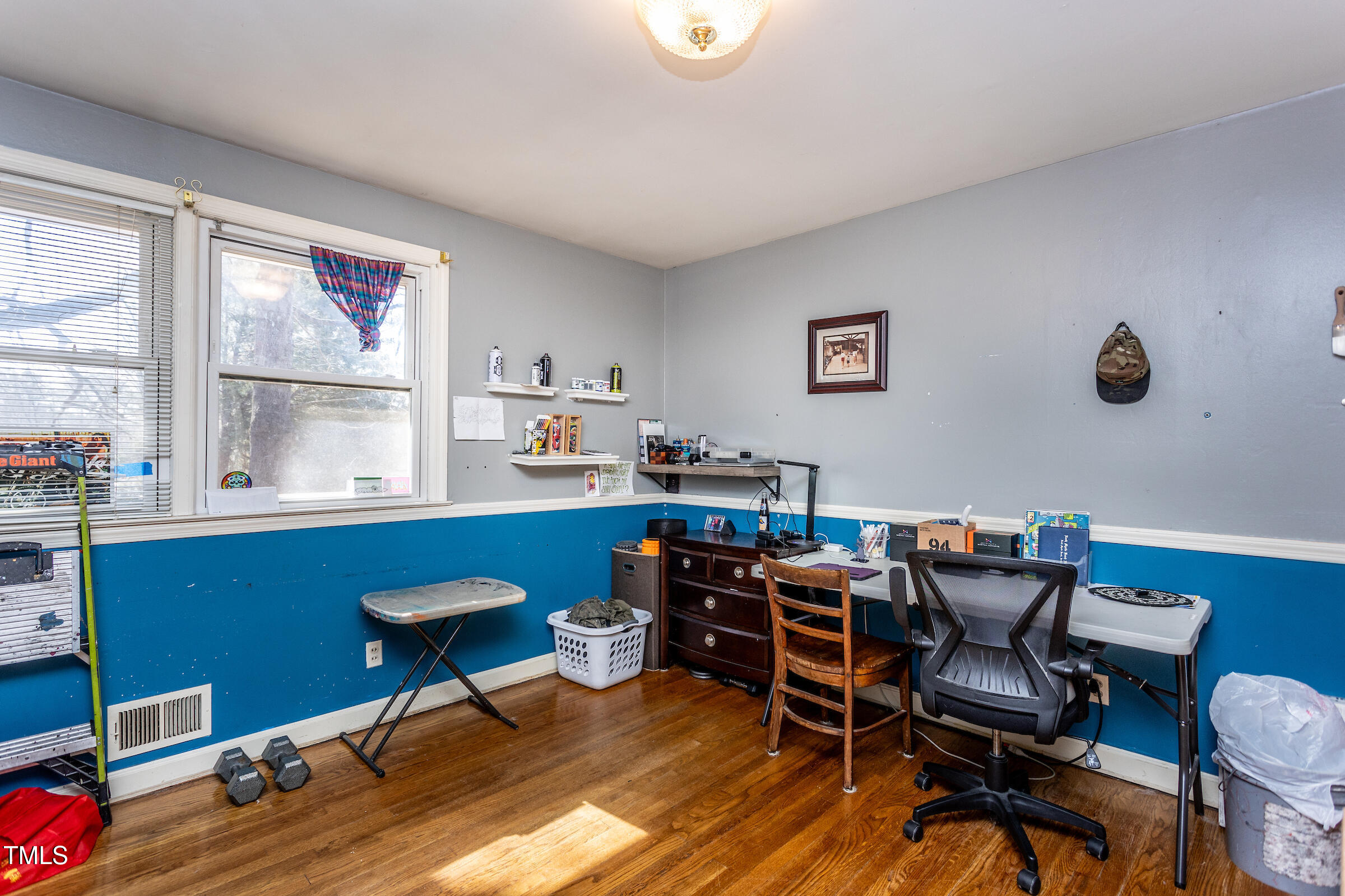 5136 Melbourne Road Raleigh, NC 27606 - Photo 13 of 22 5136Melbourne019