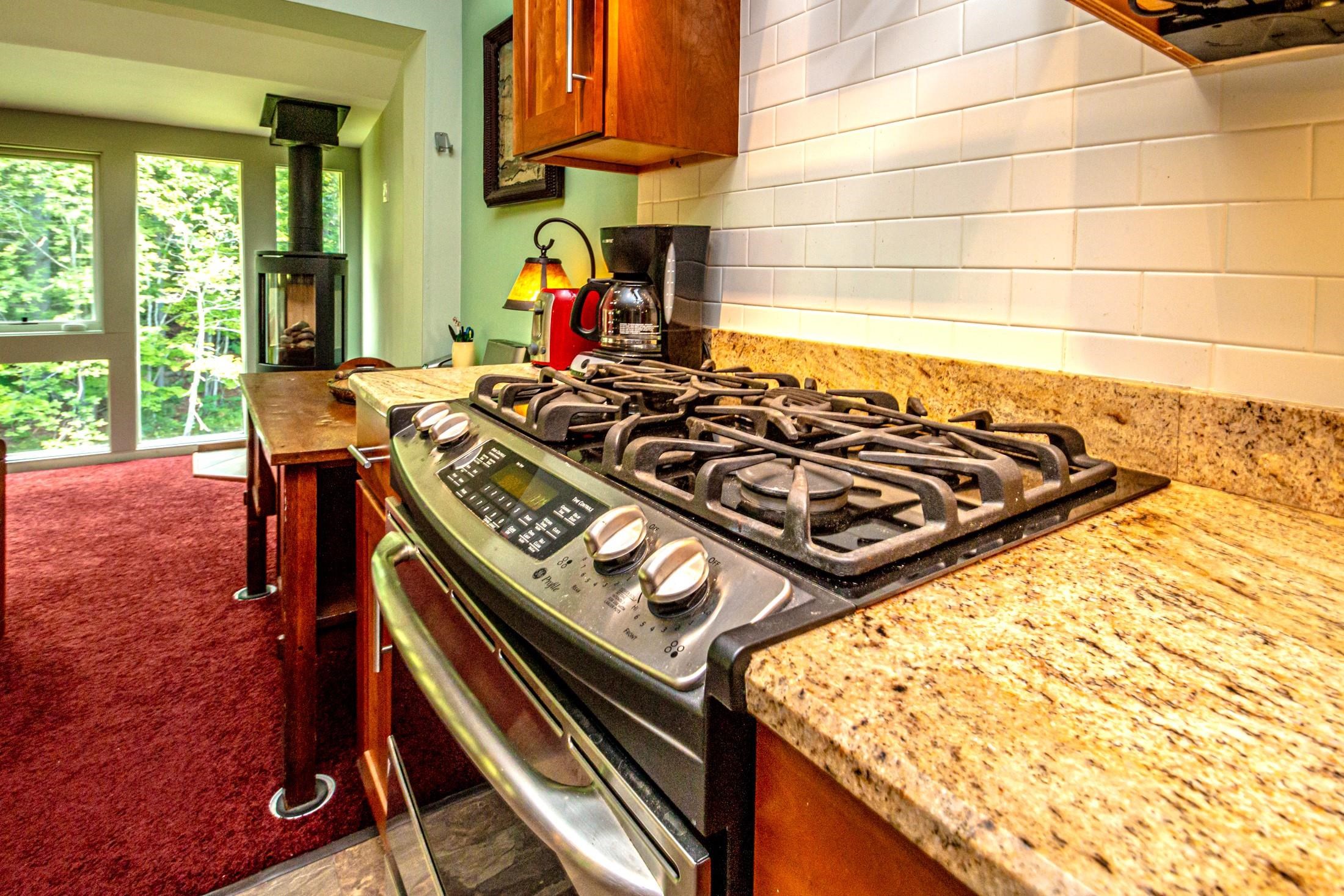 689 Kearsarge Road, Unit 5 Conway, NH 03860 - Photo 15 of 39